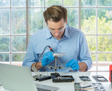 計算機維修中的電子計量參數檢測與處理